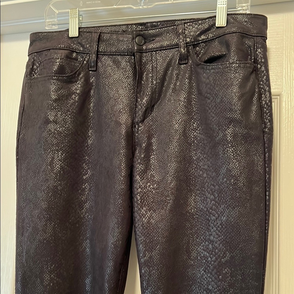 Joe’s snake skin coated skinny pants. Mid rise skinny ancle